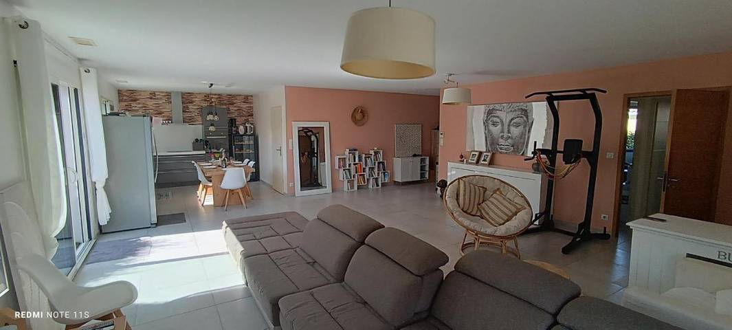 Location de vacances pour 6 personnes, avec piscine ainsi que jardin et jacuzzi à Maraussan - 4