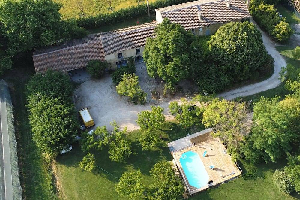 Charming 18th-century farmhouse in Althen-des-Paluds, Vaucluse
