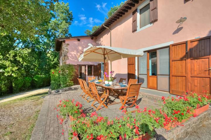 Home Romeo Private Pool Surrounded by Nature in Borgo a Mozzano, Provincia di Lucca