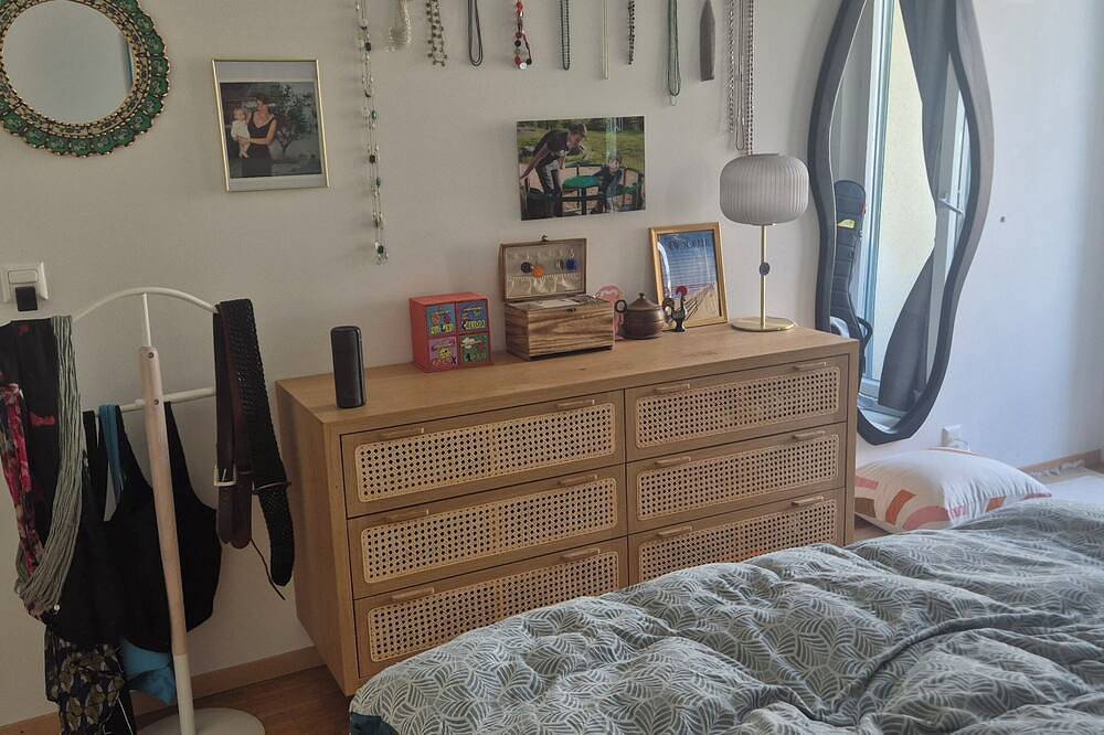 Appartement entier, Appartement 3 chambres chic & calme – Situation idéale & parking in Genève, Lac Léman