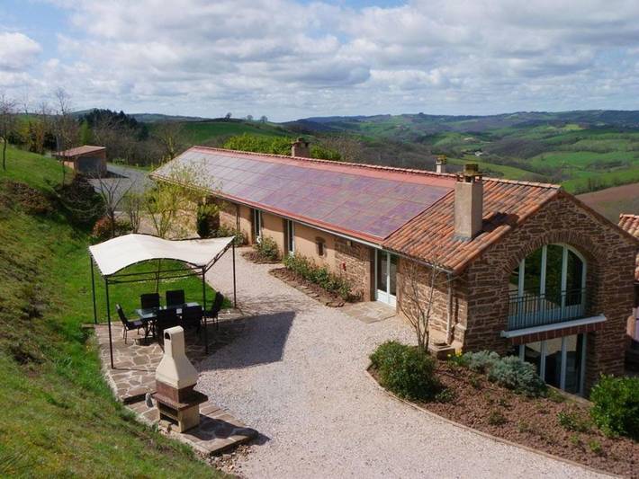 Location de vacances pour 4 personnes, avec Piscine à Saint-Juéry