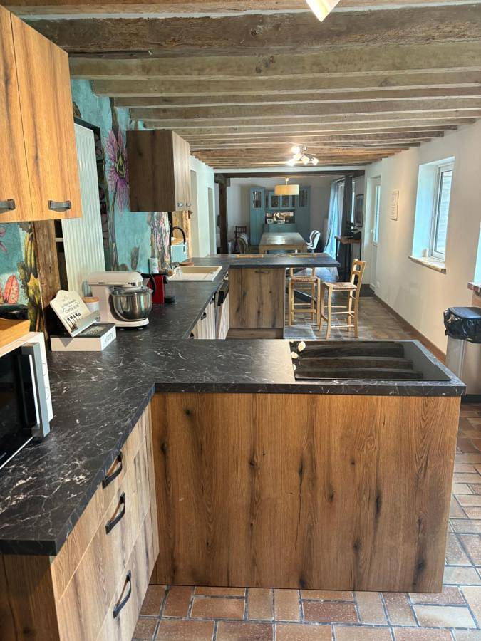 Location de vacances pour 29 personnes, avec vue ainsi que piscine et terrasse à Vouzon - 2