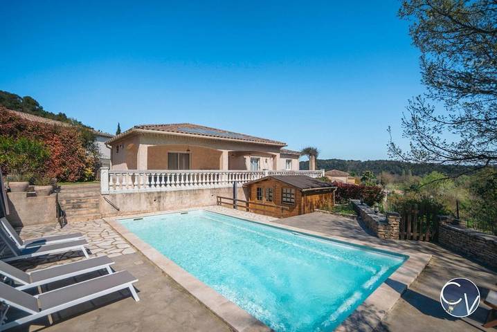 Appartement de vacances pour 4 personnes, avec jardin ainsi que terrasse et vue