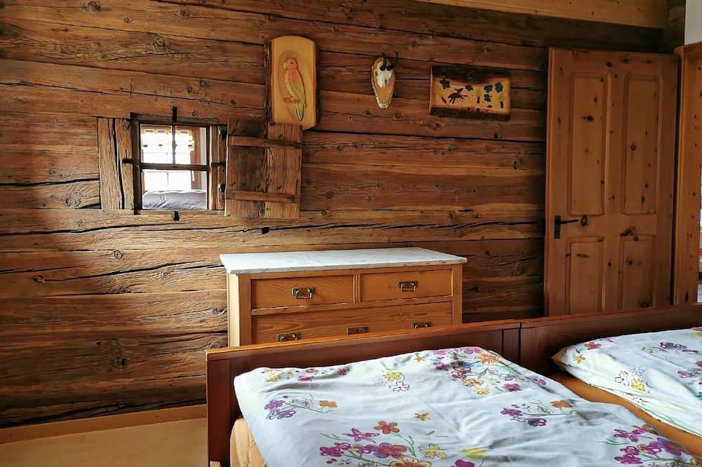 Alphütte Murmolta auf der Sonnenterrasse im Wallis in Termen, Brig