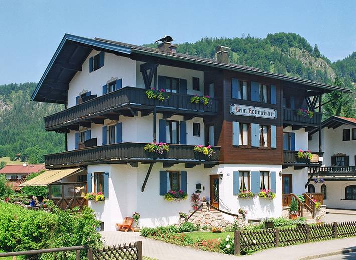 Ferienwohnung für 3 Personen, mit Balkon und Terrasse sowie Garten und Sauna in Reit im Winkl