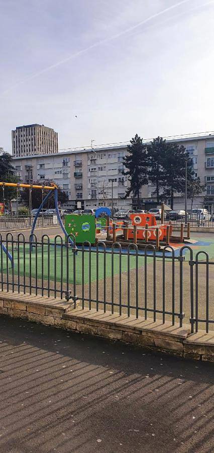 Gîte pour 6 personnes, avec balcon à Sarcelles - 2