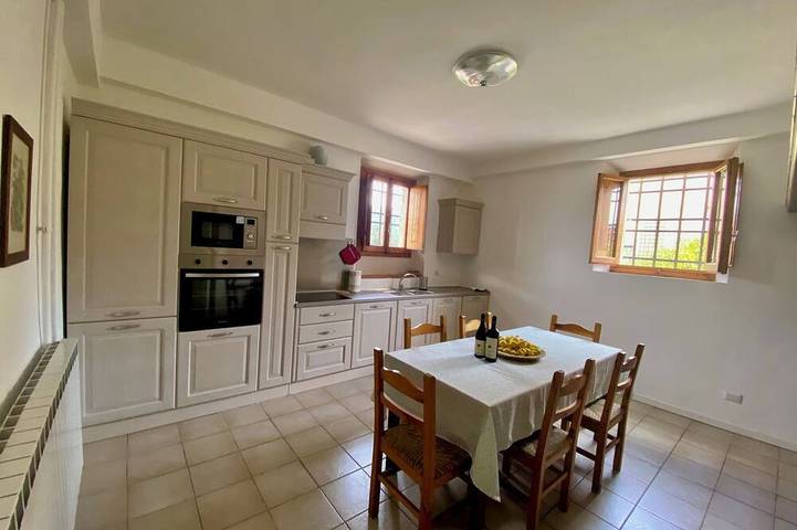 Gîte pour 8 personnes, avec jardin à Prato - 3