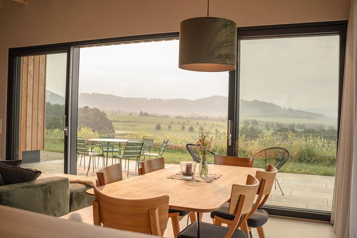 Ferienwohnung für 6 Personen, mit Balkon/Terrasse und Terrasse sowie Garten in Schmallenberg