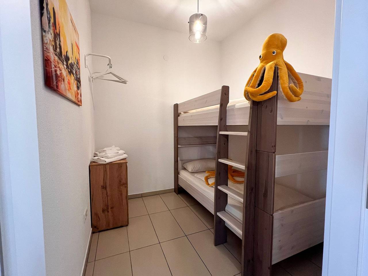 Ganze Wohnung, Ferienwohnung 'Dreams Lodge' mit privater Terrasse, Wi-Fi und Klimaanlage in Kötz, Bayerisch Schwaben