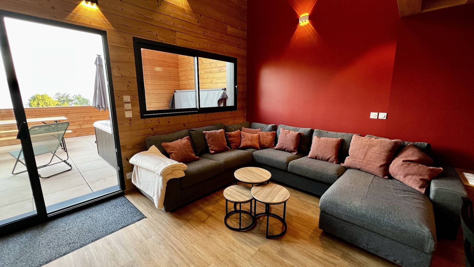 Chalet Quiétude: 17 plazas, jacuzzi, vistas montaña, terraza y Wi-Fi compartido in Font-Romeu-Odeillo-Via, Parque Natural Regional de los Pirineos Catalanes