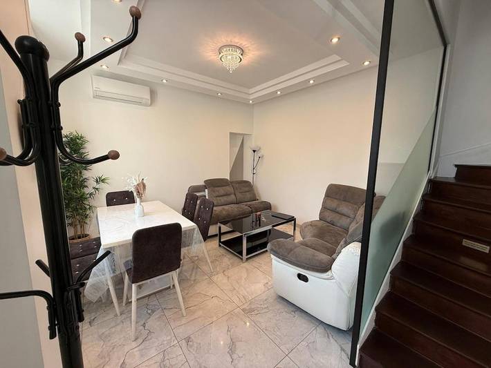 Ferienhaus für 10 Personen, mit Whirlpool und Terrasse