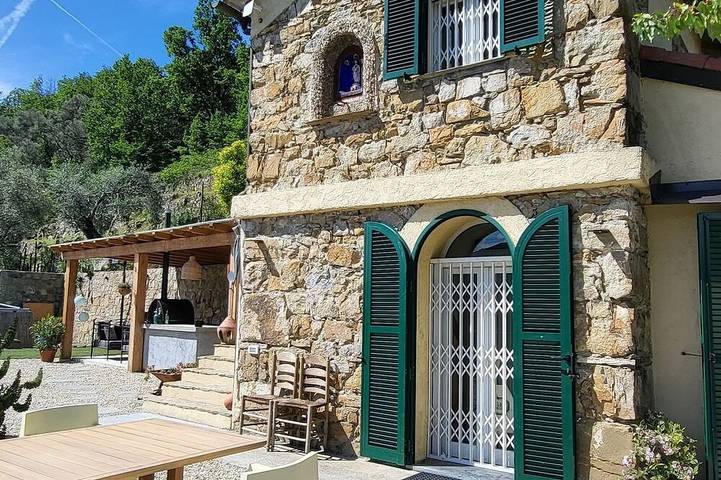 Gîte pour 5 personnes, avec Terrasse et Jardin