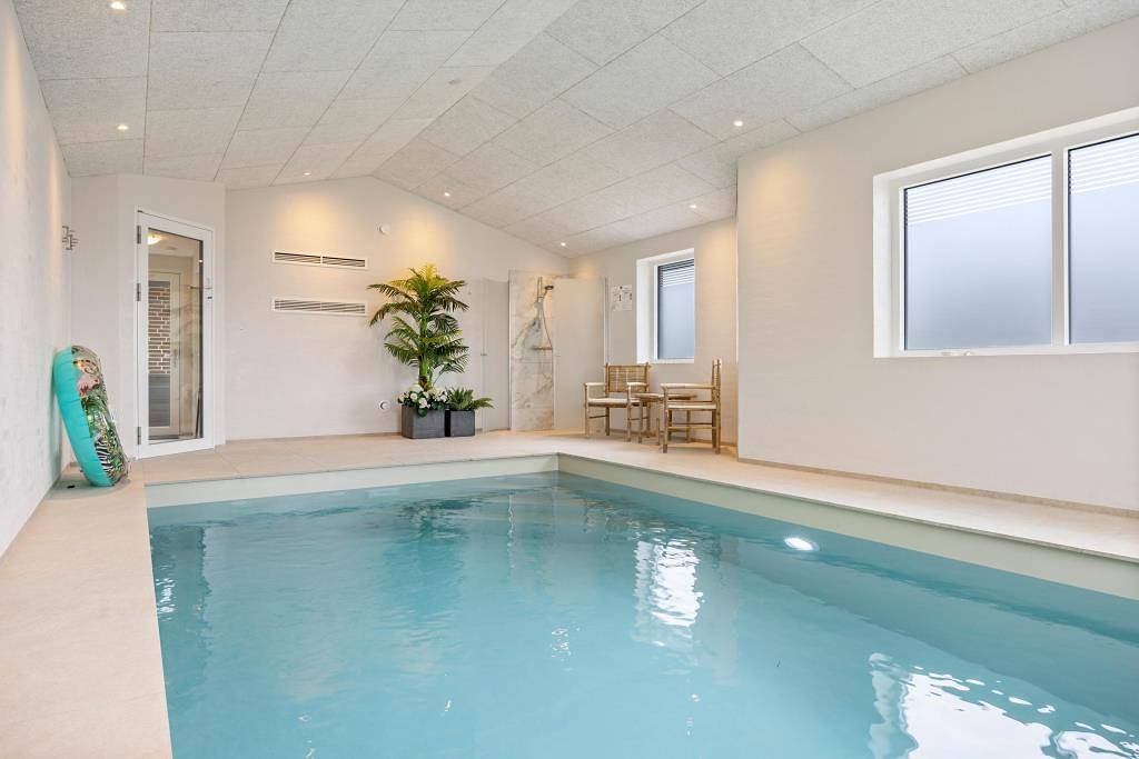 Modernisiertes Poolhaus mit Endreinigung inklusive in Hvide Sande, Holmsland Klit