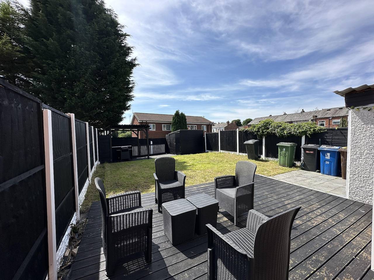 House Sleeps 7 - Contractors, Free Parking in Wigan, Greater Manchester