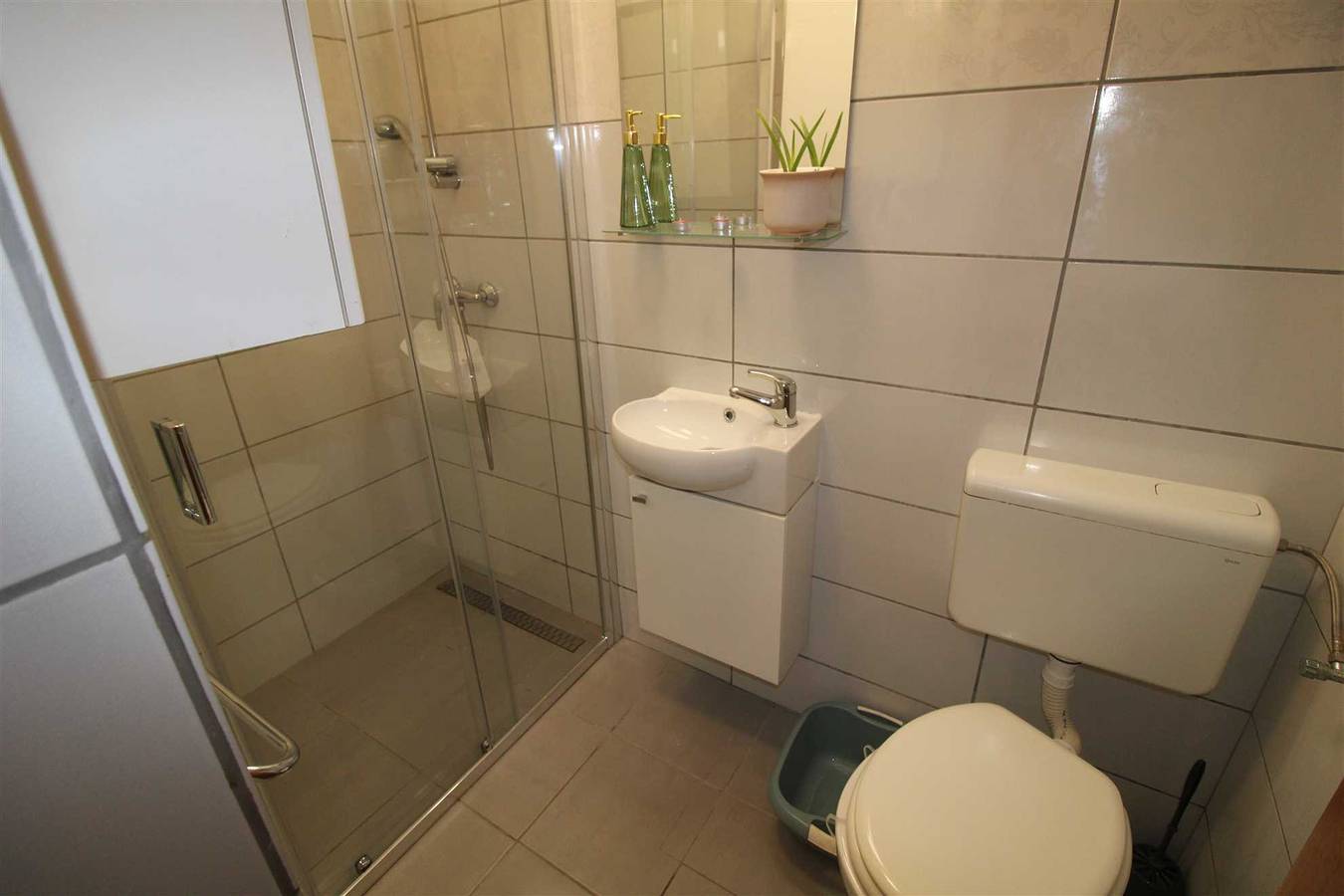 Ganze Wohnung, Gemütlicher Rückzugsort für Paare, 1 Schlafzimmer, ausreichend Parkplätze in Vinkuran, Südküste Istrien