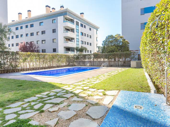 Ferienwohnung für 4 Personen, mit Terrasse und Pool, mit Haustier in Lloret de Mar - 2