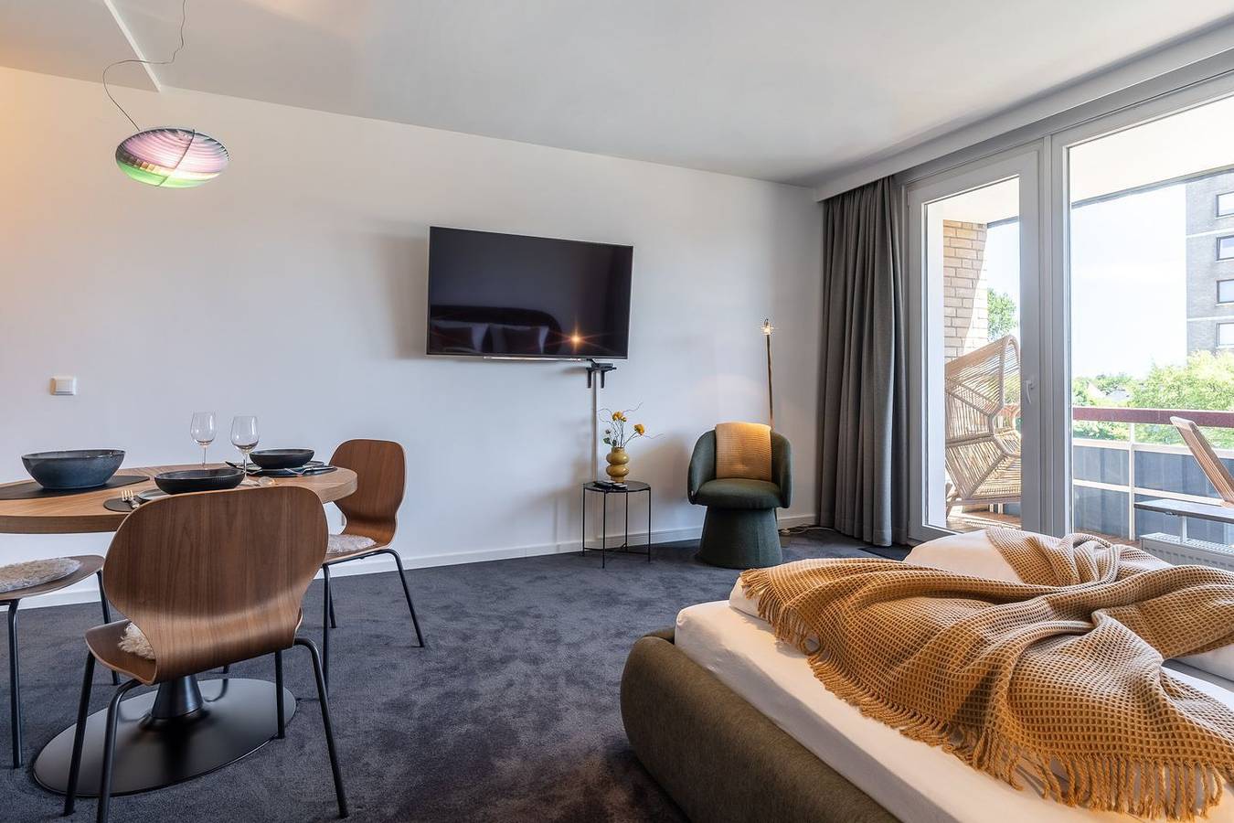 Ganze Wohnung, Haus Eggert Whg. Helga – moderne Fewo für 2 mit Balkon nahe Deich. in Büsum, Dithmarschen