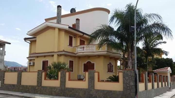 Villa Manno in Barcellona Pozzo di Gotto, Messina Provinz