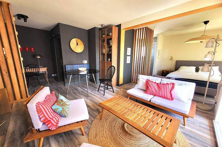 Gîte pour 2 personnes, avec terrasse dans Office De Tourisme Du Chateau D Olonne - 2