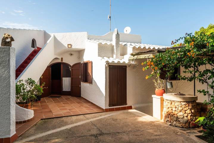 Location de vacances pour 9 personnes, avec jardin et terrasse à Cala Morell - 4