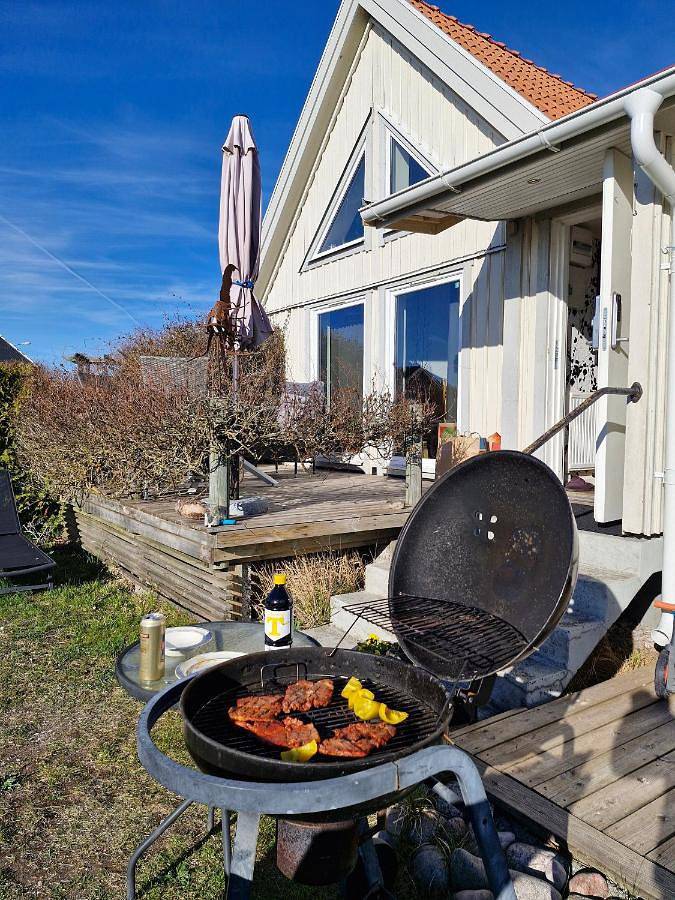 1B, Stuga m havsutsikt & 50m till strand in Byxelkrok, Öland
