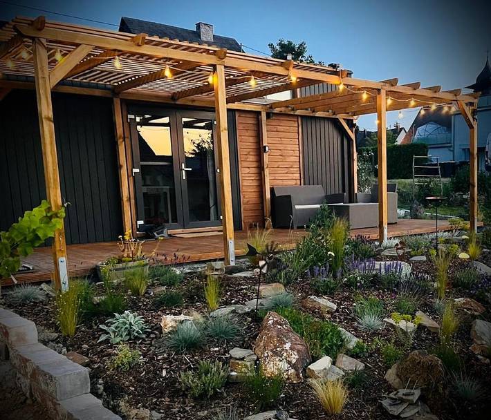 Ferienhaus für 2 Personen, mit Terrasse und Ausblick in Peterswald-Löffelscheid