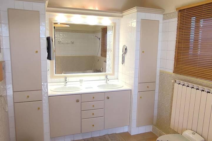 Location de vacances pour 6 personnes, avec jardin et balcon à Peypin - 4