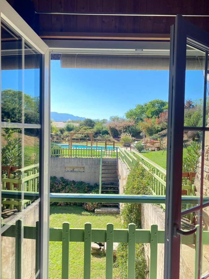 Location de vacances pour 4 personnes, avec piscine ainsi que jardin et vue à Saint-Lattier - 3