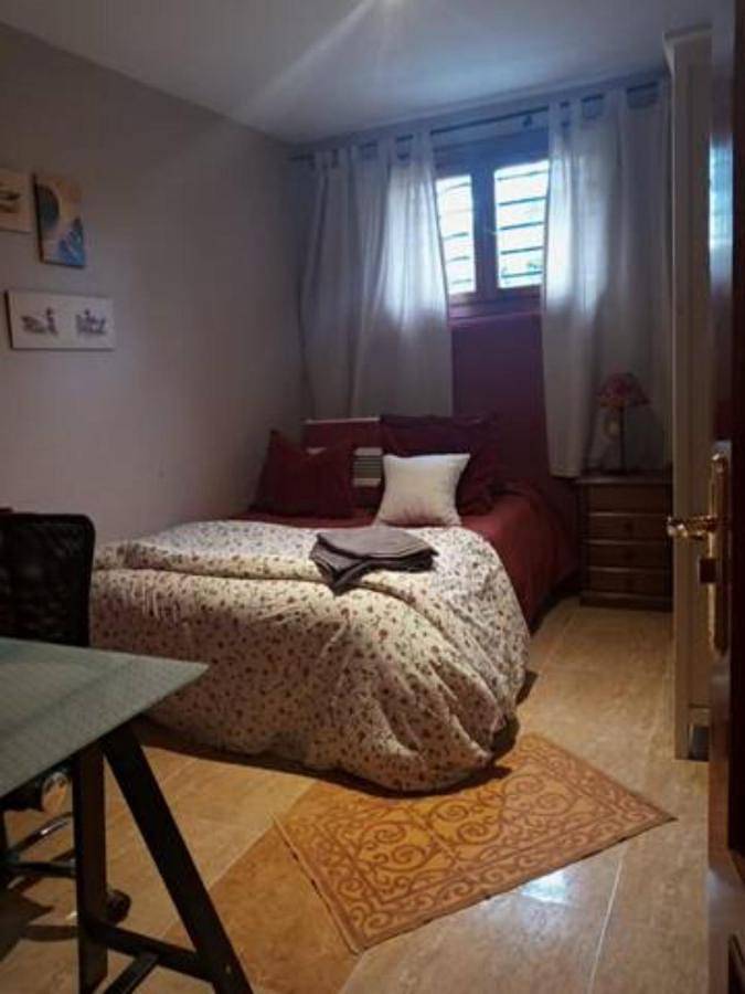 Gîte pour 2 personnes, avec terrasse et vue ainsi que jardin et piscine à Villaviciosa de Odón - 2