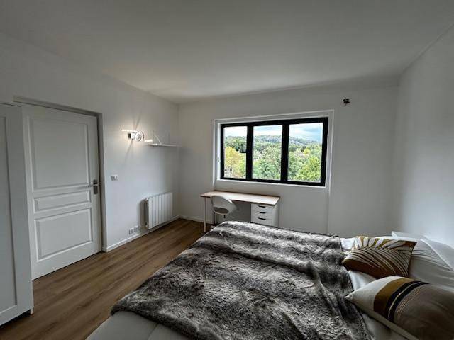 Gîte pour 4 personnes, avec vue à Saint-Martin-Bellevue - 3