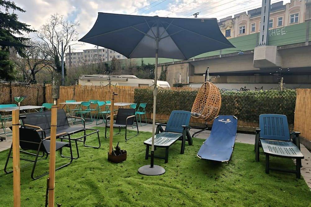 Ganze Wohnung, Superb 2Br Apt. Very Spacious @the Millenium Tower in Wien, Wienerwald