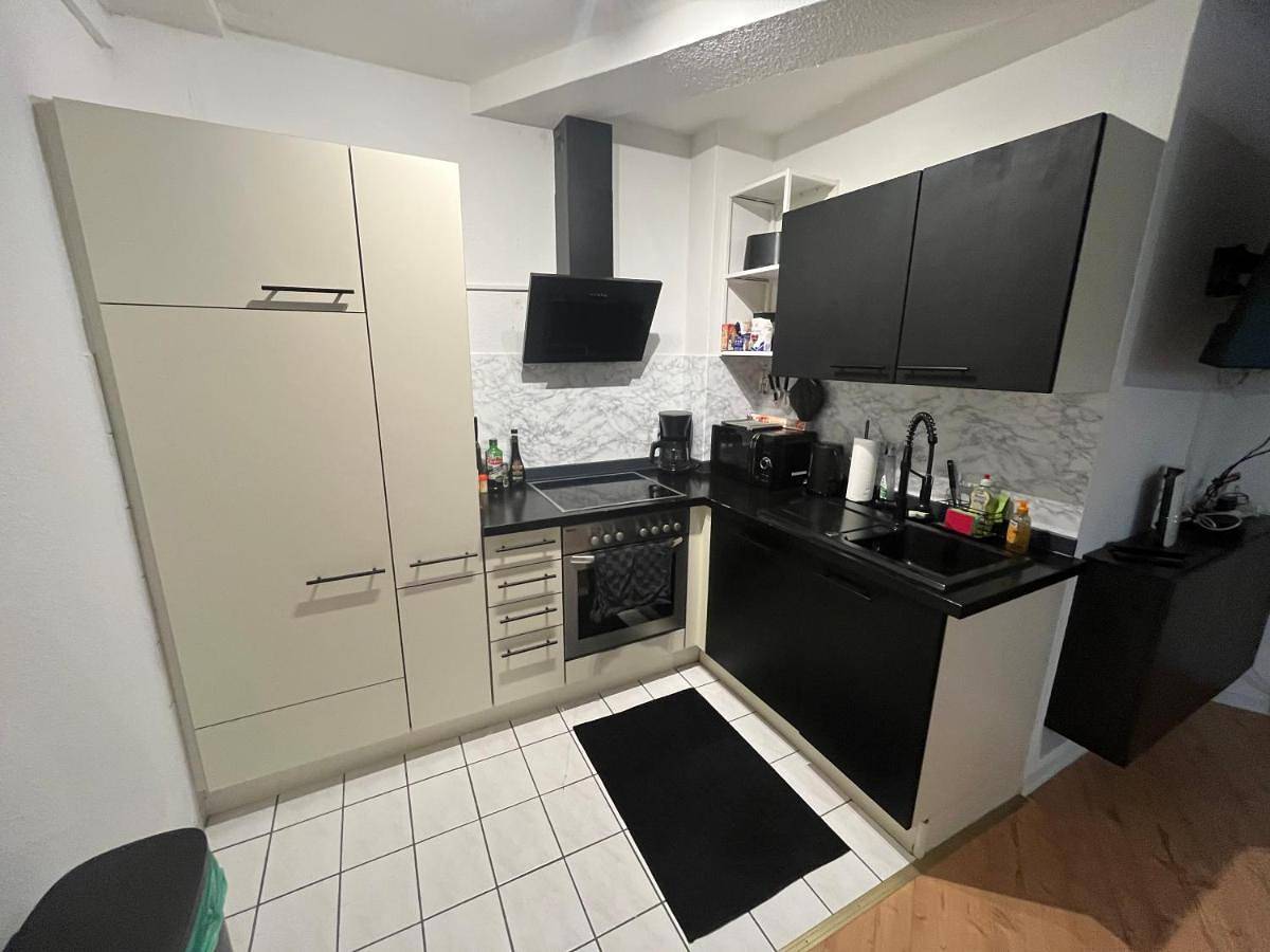 Ganze Wohnung, Apartment with Terrace in Burglesum, Bremen