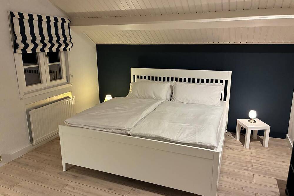 Sjö - rotes Schwedenhaus am See - ideal für Familien und Naturliebhaber in Svenljunga, Västergötland