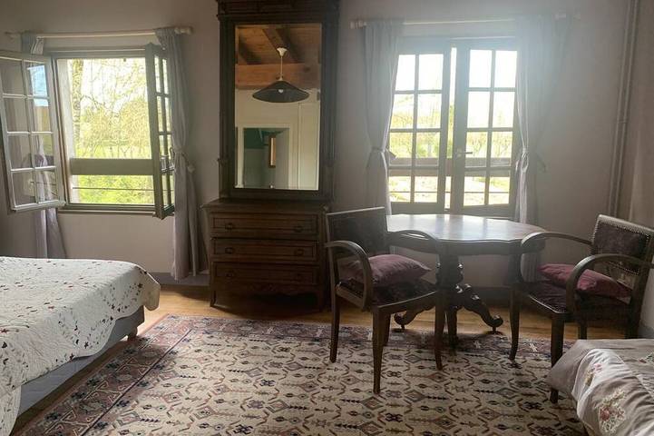 Location de vacances pour 10 personnes, avec jardin et piscine à Sanxay - 3