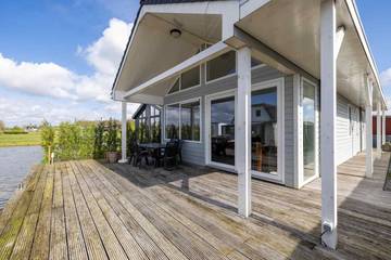 Chalet für 6 Personen, mit Garten und Terrasse in Wervershoof