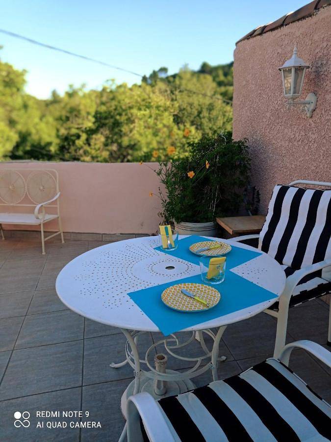 Gîte pour 2 personnes, avec terrasse et piscine à Clermont-l'Hérault - 4