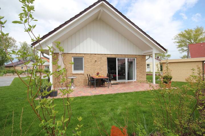 Ferienhaus für 6 Personen, mit Sauna und Whirlpool sowie Garten