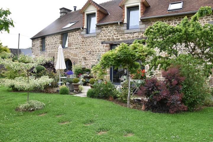 Location de vacances pour 3 personnes, avec vue et jardin à Bagnoles-de-l'Orne - 4