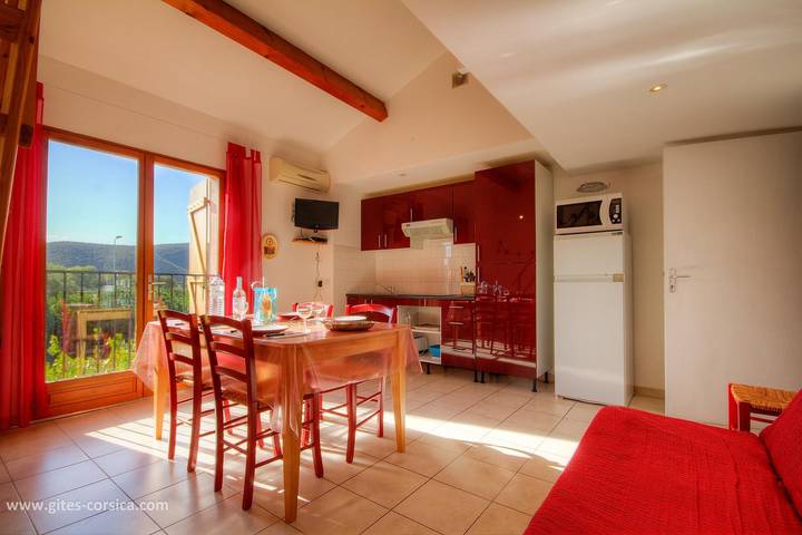Gîte pour 4 personnes, avec Terrasse et Vue à Oletta - 3