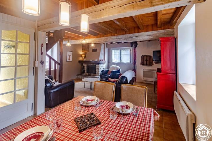 Gîte pour 5 personnes, avec jardin ainsi que sauna et jacuzzi dans Val d'Azun - 3