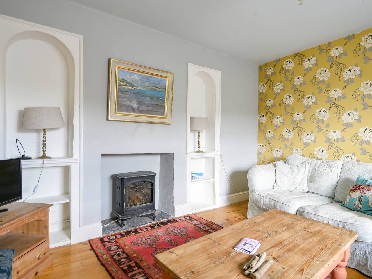 Thatched Cottage in Charmouth, Dorset