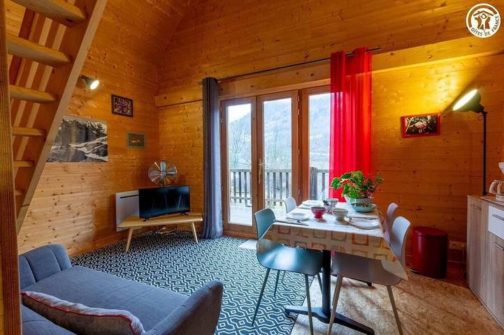 Location de vacances pour 4 personnes, avec balcon à Queige