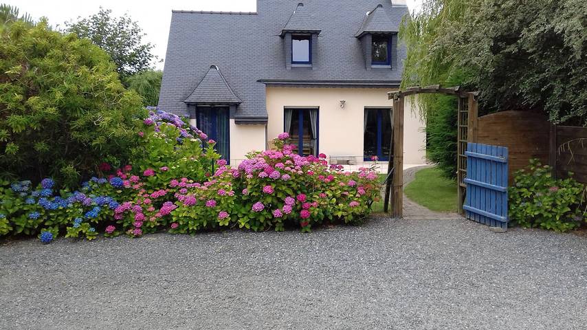 Gîte pour 6 personnes, avec jardin et terrasse dans Côte de Granit Rose - 2
