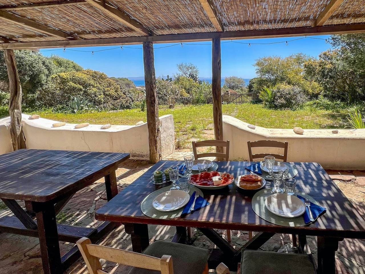 Haus im traditionellen sardischen Stil, 100 m vom Meer entfernt in Carloforte, Sulcis Iglesiente