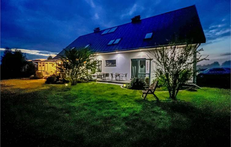 Ferienhaus für 9 Personen, mit Terrasse