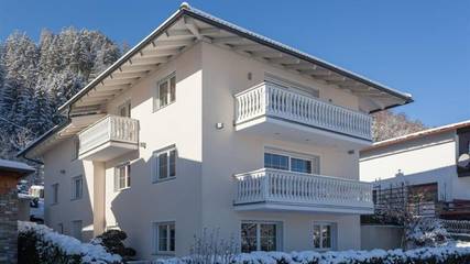 Hütte für 8 Personen, mit Terrasse und Garten in Kaltenbach