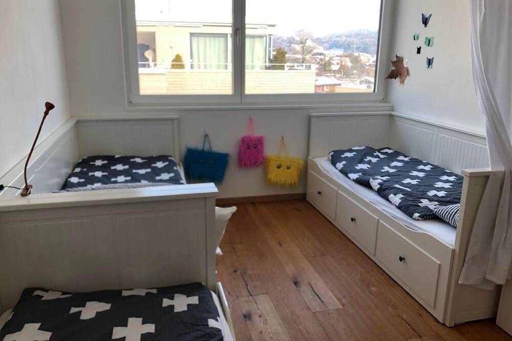 Entire apartment, Penthouse Alpenblick (6 Erwachsene & 3 Kinder) by Interhome in Sarnen, Obwalden