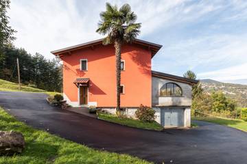Villa for 7 People in Comune di Argegno, Lake Como, Photo 2