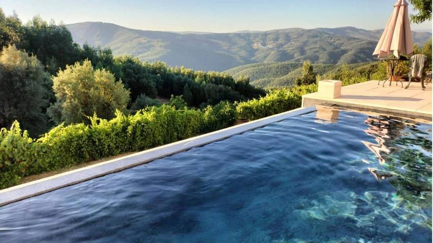 Casa de férias para 2 pessoas, com Varanda e Terraço e ainda Jardim and Piscina em Oleiros