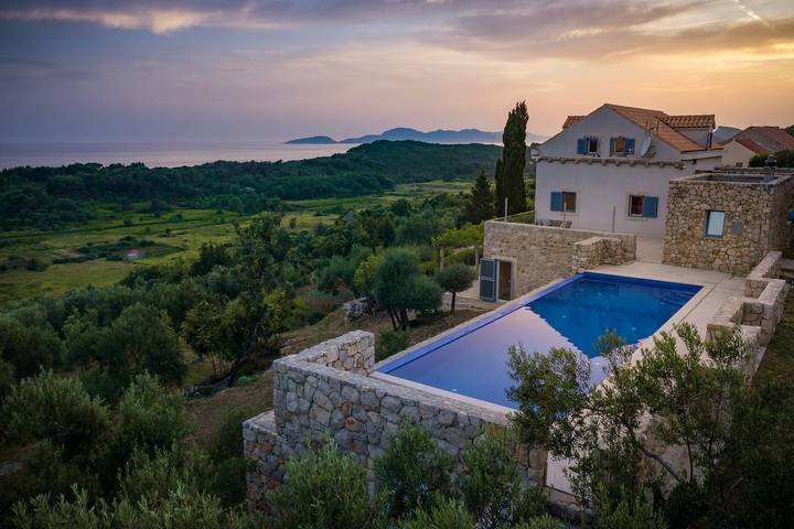 Ferienhaus für 10 Personen, mit Garten und Pool in Grad Dubrovnik